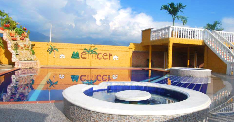 La Mellicera hotel piscina hospedaje santa elena valle el cerrito